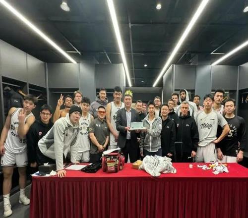 四冠王之路,开启,昨日激战,B体育平台,B体育官方网站,B体育登录入口,B体育app下载