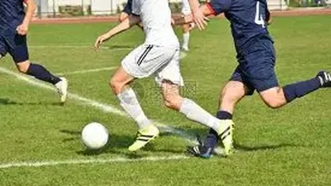 “阿里巴巴第三季营收增15% 美国预算赤字10月突破2800亿”