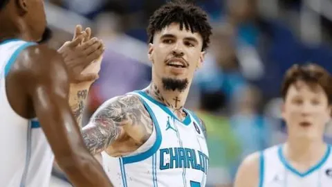 利物浦中场引援在即，斯洛特力图增强球队控制力，祖比门迪转会传闻升温